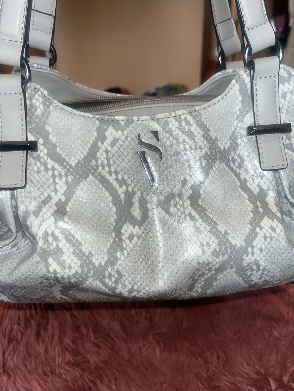 Simply Vera Vera Wang Silver Snakeskin Shoulder Bag